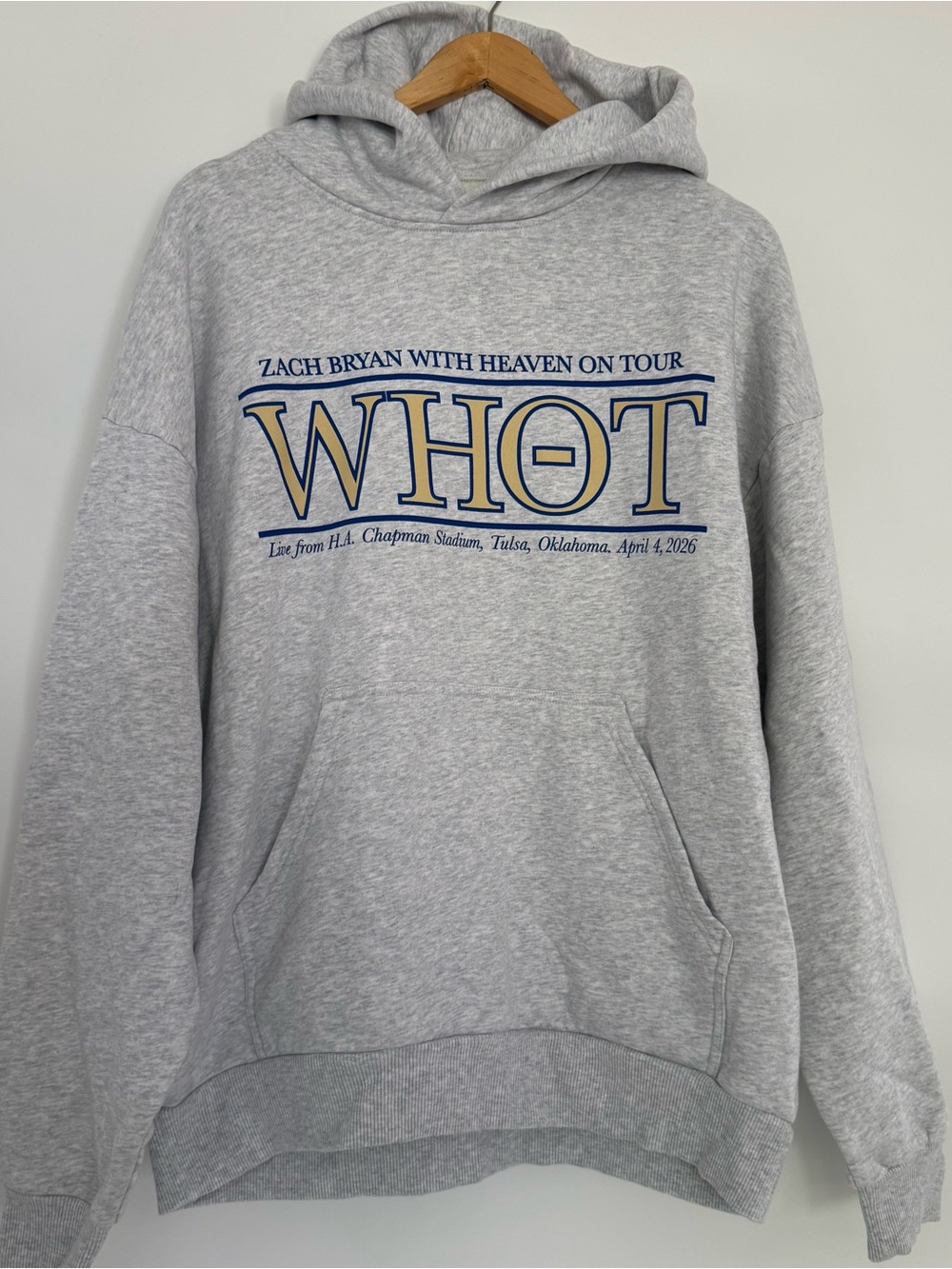ZACH BRYAN WITH HEAVEN ON TOUR HOODIE MEDIUM TULSA OKLAHOMA